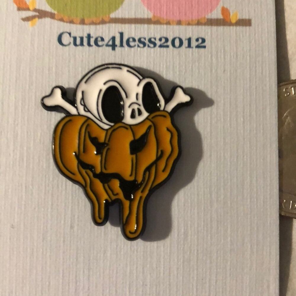 Pumpkin and Skull Halloween Pin Brooch